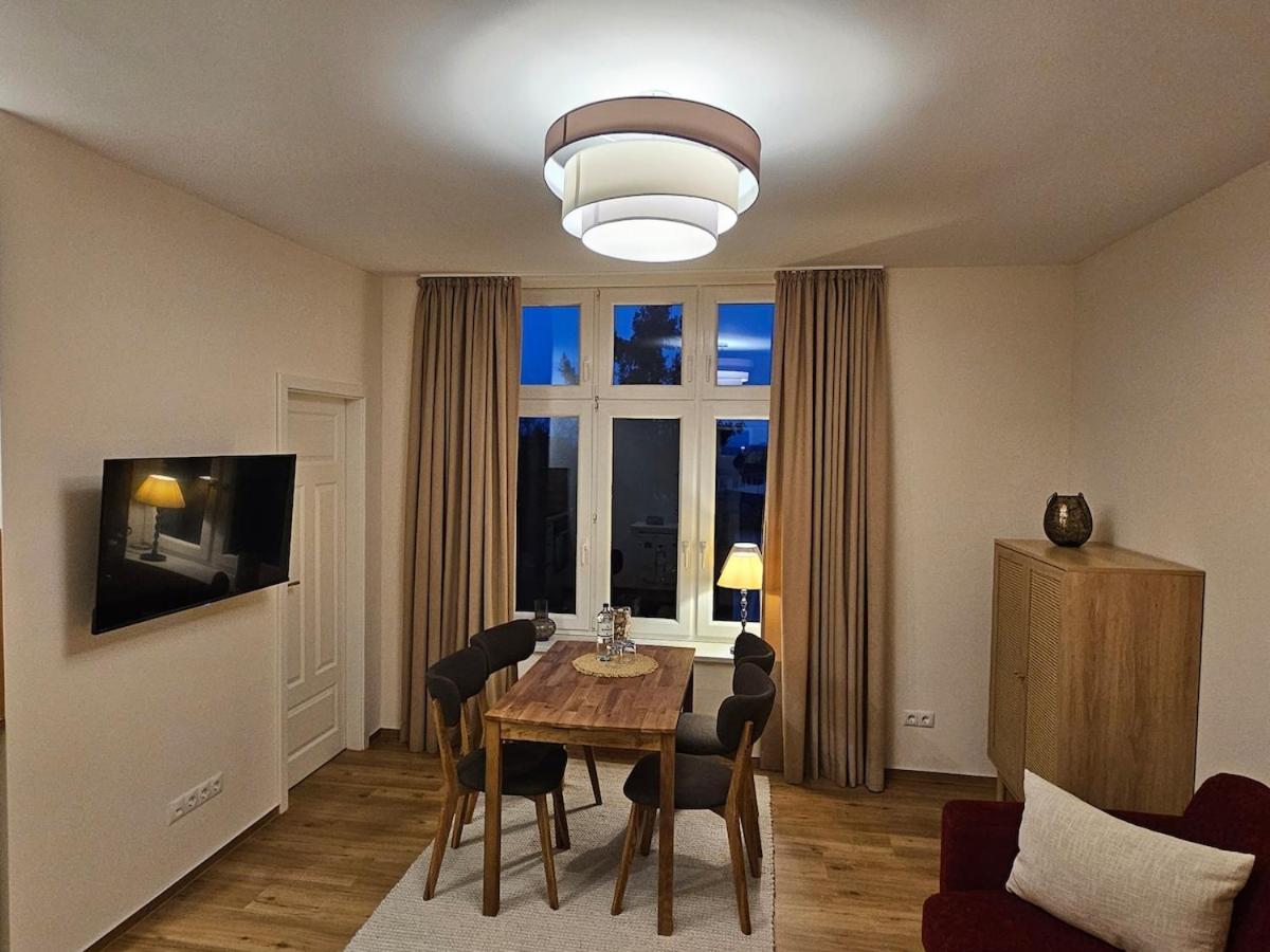 Ferienwohnung Glueck Am See Sternberg Bagian luar foto